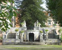 Pal�cio do Marqu�s de Pombal: Pal�cio do Marqu�s de Pombal: jardim - Clique para ampliar