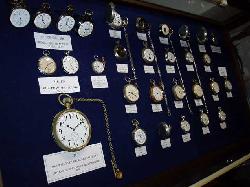 Musée de l´Horloge: Musée de l´Horloge: horloges de poche - Cliquetez pour agrandir