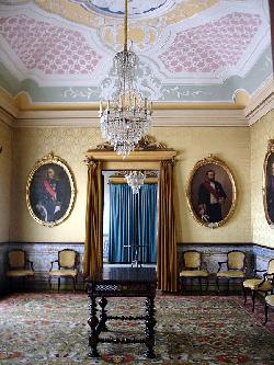 University of Coimbra: Weapons Room, Yellow Room and Blue Room: Yellow Room - Click to enlarge