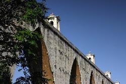 Acueducto de las Aguas Libres: Aqueduto das �guas Livres - Haga clic para aumentar