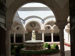 Museu dos Condes Castro Guimar�es: Museu dos Condes de Castro Guimar�es - Clique para ampliar