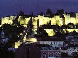 Castillo de San Jorge: Castelo de S�o Jorge - Haga clic para aumentar
