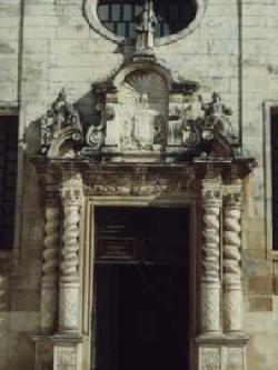 Catedral: S� - Haga clic para aumentar