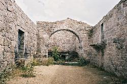 Monsanto: St. Michael�s Chapel: Monsanto: St. Michael Chapel - Click to enlarge