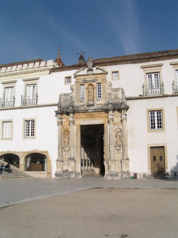 Universidade de Coimbra: Porta F�rrea