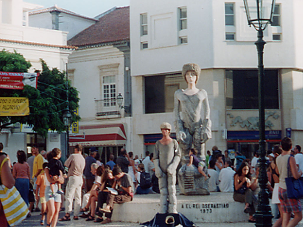 Statue to king Sebastião
